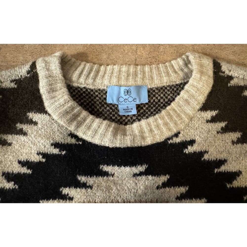 CeCe Women's Cozy Crewneck Aztec Long Sleeve Cream Black Sweater,Size Small NWT - Picture 8 of 9